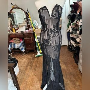 Black lace V cut mermaid formal dress/prom dress